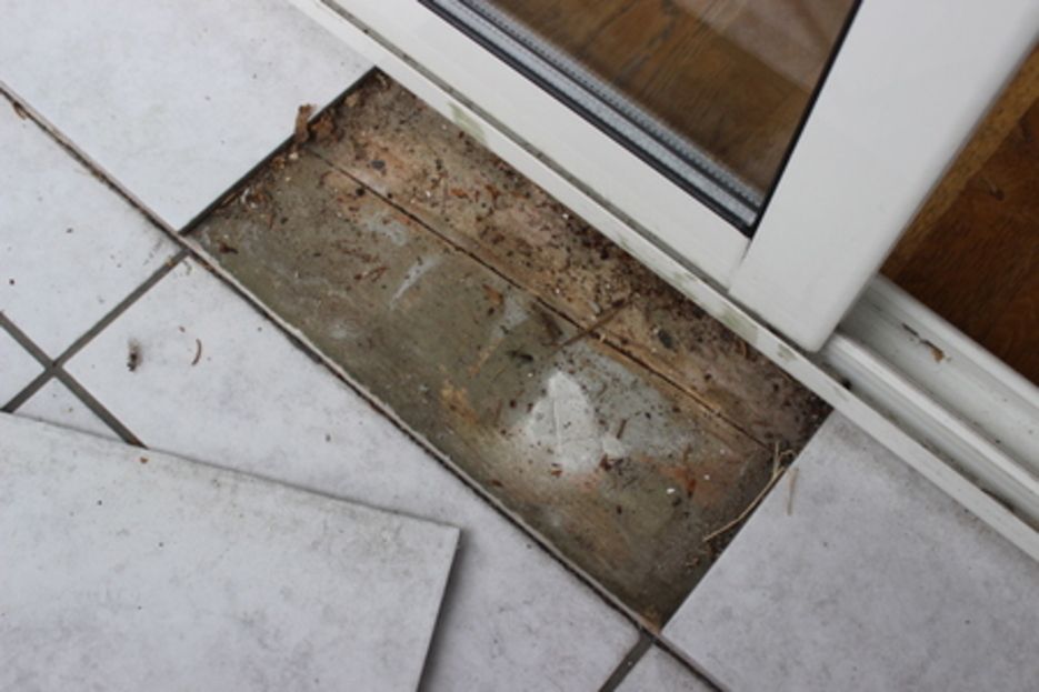 8. St Cergues : Défaut de préparation du support 8. St Cergues : Défaut de préparation du support