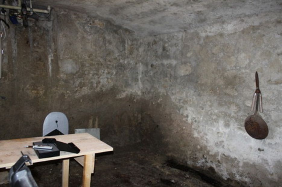 8. Annemasse : Infiltrations d'eau de ruissellement en cave 8. Annemasse : Infiltrations d'eau de ruissellement en cave